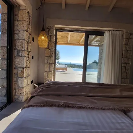 Elaiopetra Kefalonia: Luxury Stonehouse With Pool And Panoramic Views