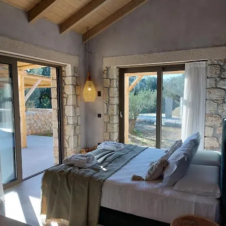 Elaiopetra Kefalonia - Stonehouse Hideaway With Pool - Modern Luxury With Serene Sea And Mountain Views Metaxáta