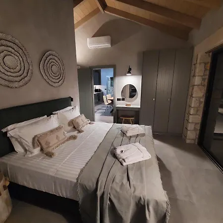 Elaiopetra Kefalonia - Stonehouse Hideaway With Pool - Modern Luxury With Serene Sea And Mountain Views * Metaxáta