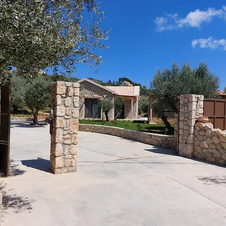 Elaiopetra Kefalonia - Stonehouse Hideaway With Pool - Modern Luxury With Serene Sea And Mountain Views