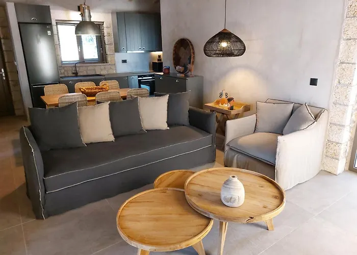 Elaiopetra Kefalonia - Stonehouse Hideaway With Pool - Modern Luxury With Serene Sea And Mountain Views Metaxáta