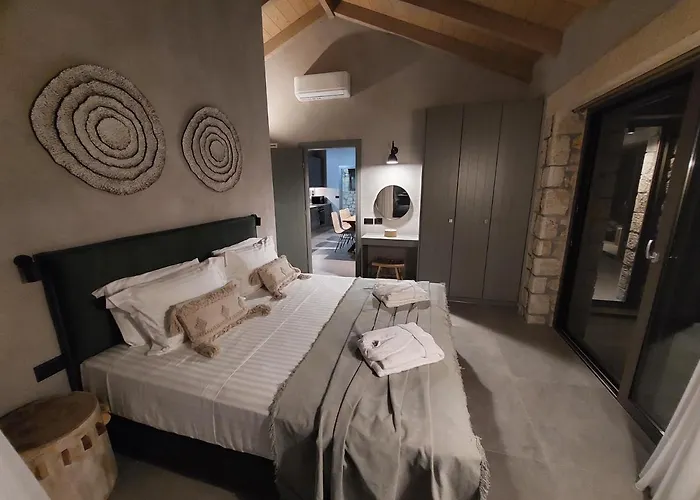 Elaiopetra Kefalonia - Stonehouse Hideaway With Pool - Modern Luxury With Serene Sea And Mountain Views * Metaxáta