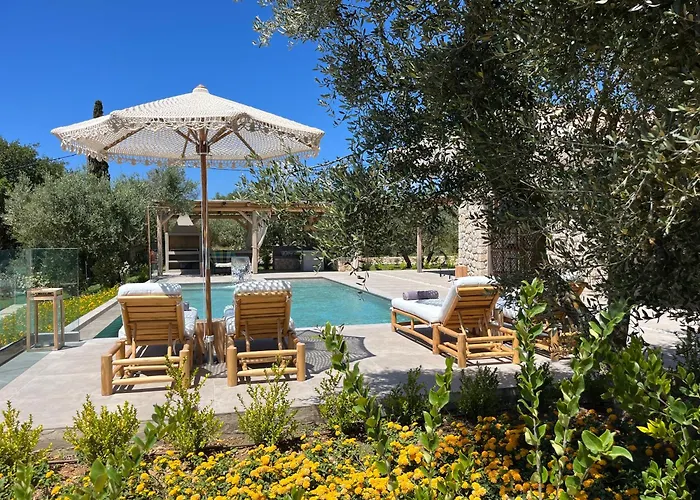 Villa Elaiopetra Kefalonia - Stonehouse Hideaway With Pool - Modern Luxury With Serene Sea And Mountain Views *