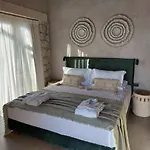 Willa Elaiopetra Kefalonia - Stonehouse Hideaway With Pool - Modern Luxury With Serene Sea And Mountain Views