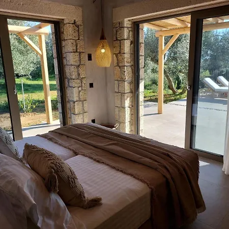 别墅 Elaiopetra Kefalonia - Stonehouse Hideaway With Pool - Modern Luxury With Serene Sea And Mountain Views