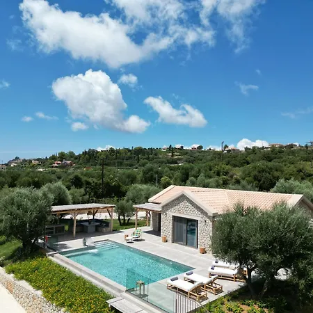 Elaiopetra Kefalonia - Stonehouse Hideaway With Pool - Modern Luxury With Serene Sea And Mountain Views 别墅 *